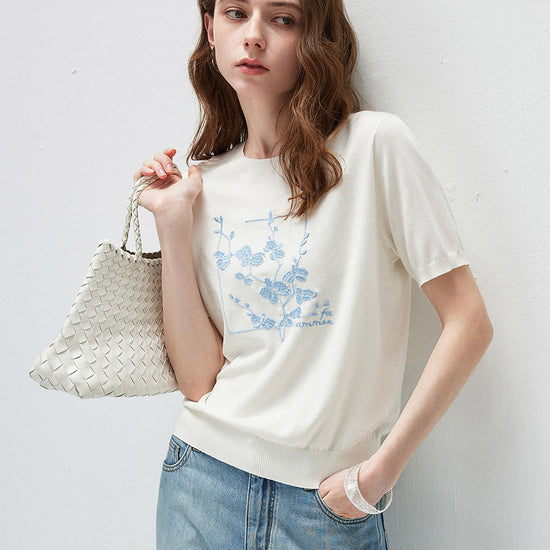 COMOBOCA Women's Floral Embroidered Ribbed Knit T-Shirt