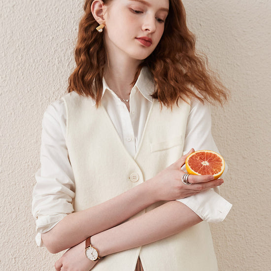 COMOBOCA White 100% Wool Elegant Sleeveless Button-Up Vest