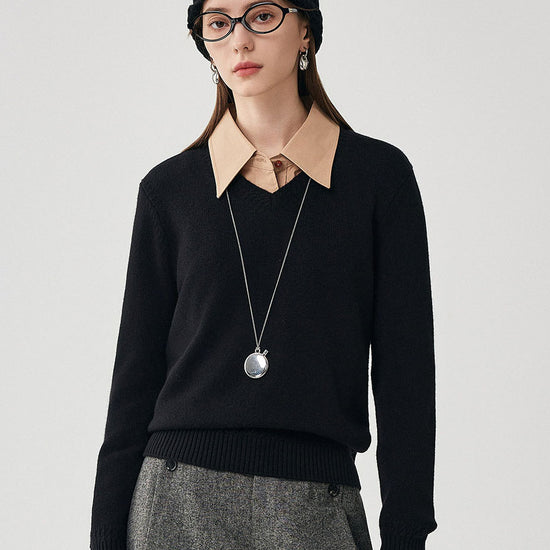 COMOBOCA Black 100% Wool Women's V-Neck Ribbed Knit Sweater