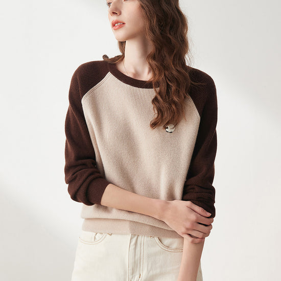 COMOBOCA 100% Wool Women's Contrast Sleeve Sweater
