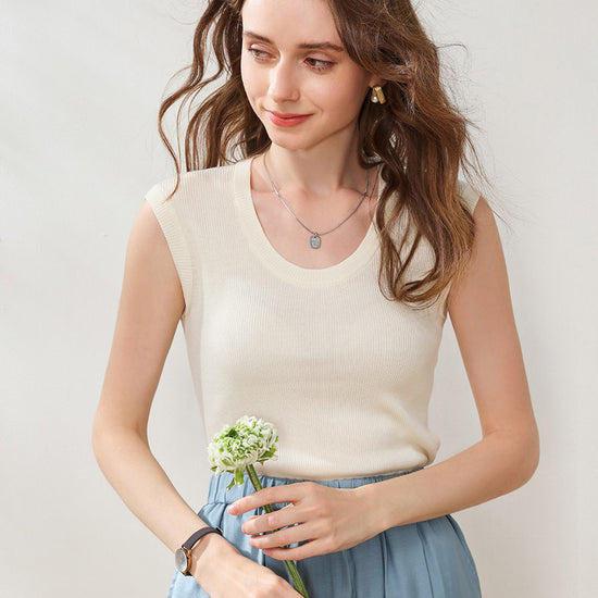 COMOBOCA Cream Women's Ribbed V-Neck Tank Top