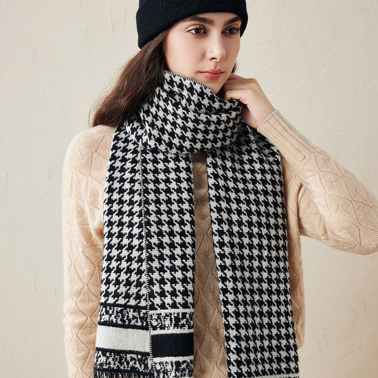 COMOBOCA 100% Cashmere Houndstooth Patterned Scarf