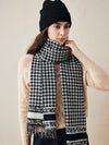 COMOBOCA 100% Cashmere Houndstooth Patterned Scarf
