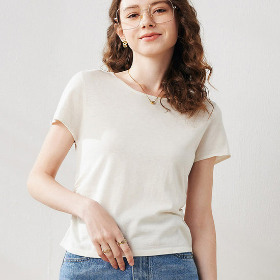 COMOBOCA Cloudy Women's Round Neck Knit T-Shirt