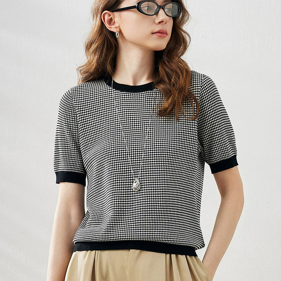 COMOBOCA Black Women's Houndstooth Pattern Knit T-Shirt