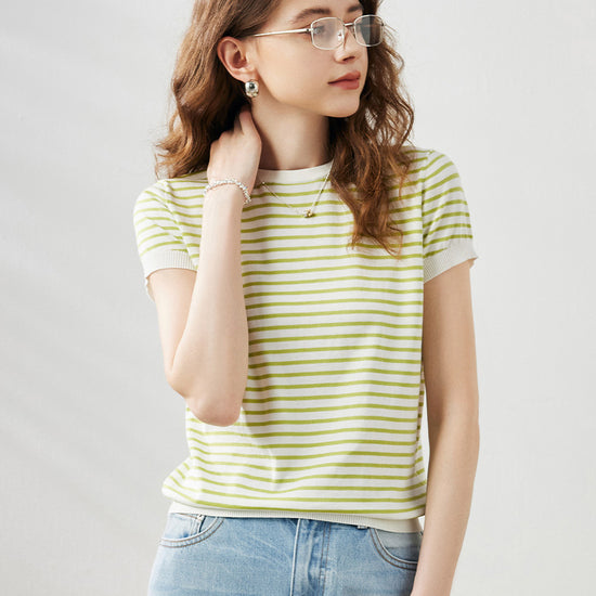 COMOBOCA Women's Striped Button Back T-Shirt