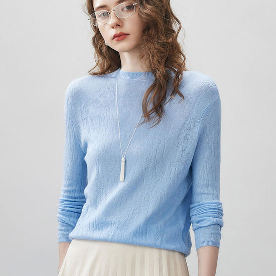 COMOBOCA Light Blue Women's Round Neck Knit Sweater