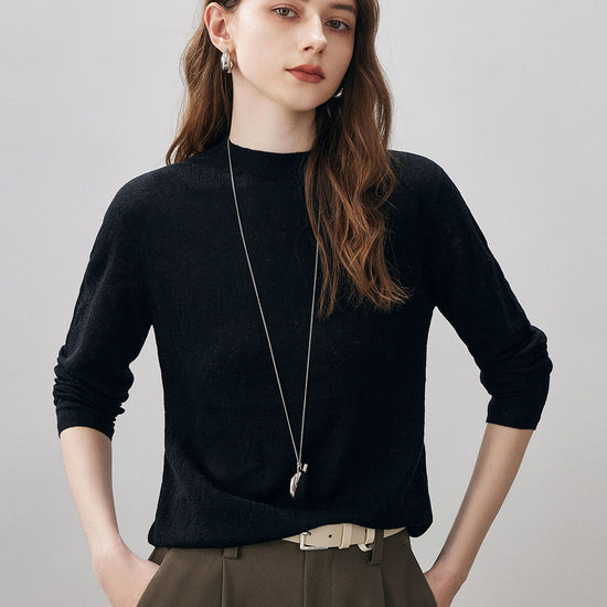 COMOBOCA Black Women's Round Neck Knit Sweater