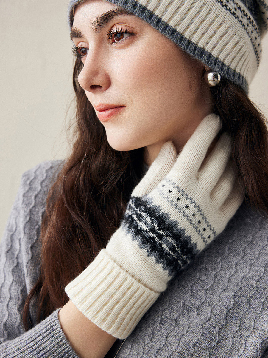 COMOBOCA 100% Cashmere Soft Knit Gloves with Nordic Design