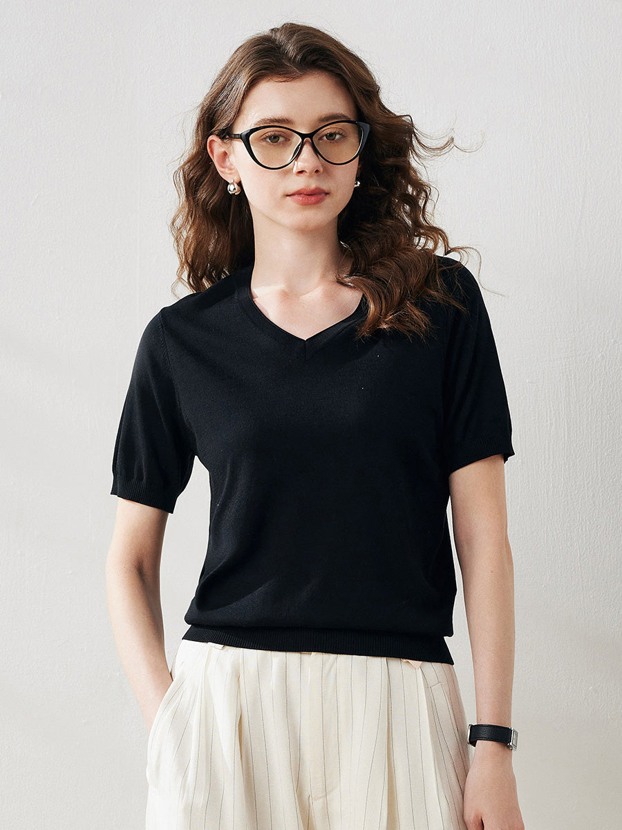 COMOBOCA Black Women's V-Neck Knit T-Shirt