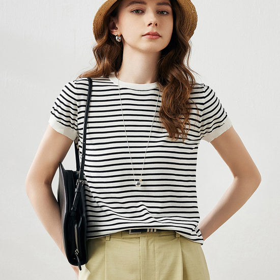 COMOBOCA Black Women's Striped Button Back T-Shirt