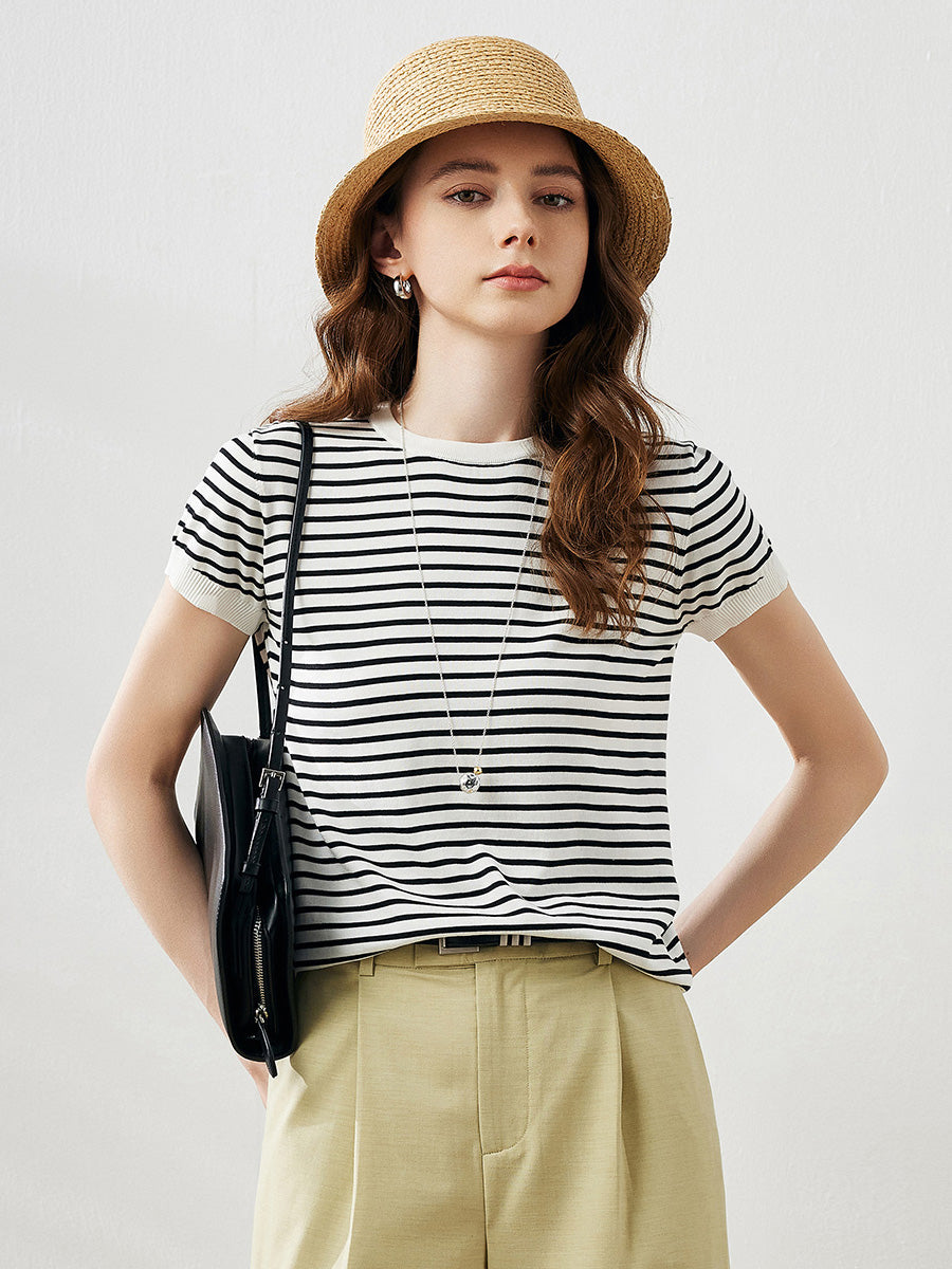 COMOBOCA Black Women's Striped Button Back T-Shirt