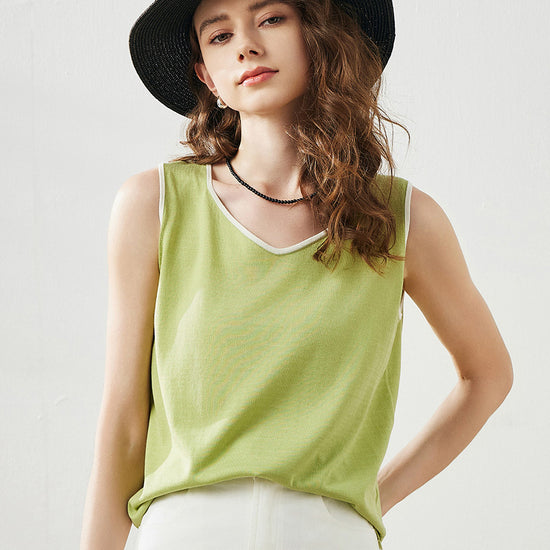 COMOBOCA Women's V-Neck Contrast Trim Tank Top