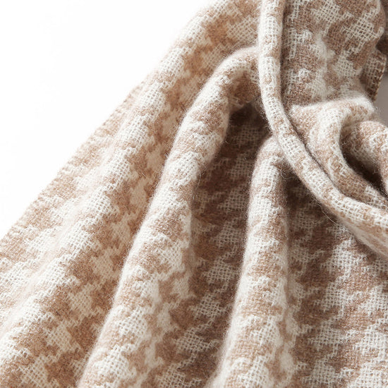 COMOBOCA 100% Cashmere Houndstooth Patterned Scarf