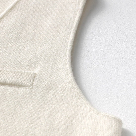 COMOBOCA 100% Wool Elegant Sleeveless Button-Up Vest