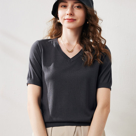 COMOBOCA Charcoal Women's V-Neck Knit T-Shirt