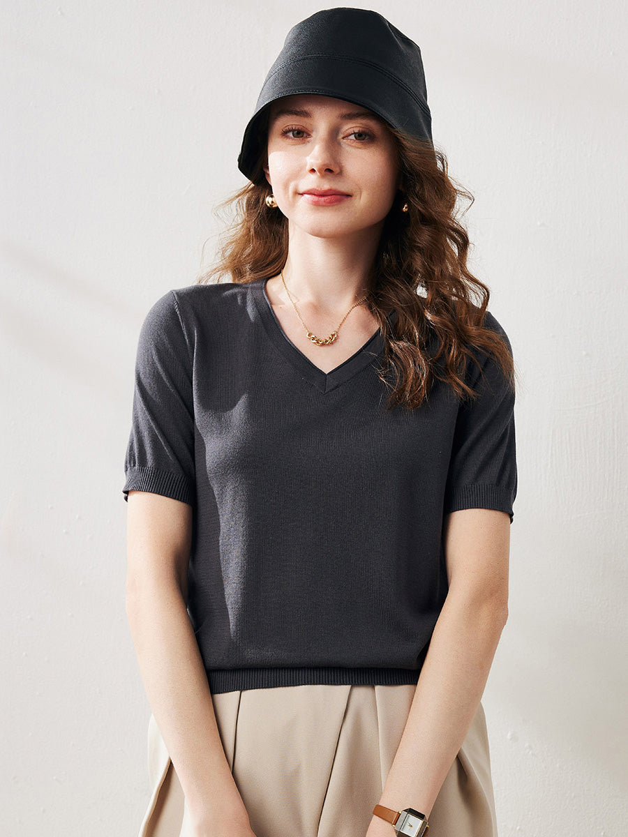 COMOBOCA Charcoal Women's V-Neck Knit T-Shirt