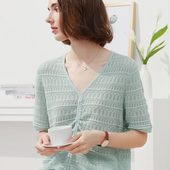 COMOBOCA Women's V-Neck Ruched Knit T-Shirt