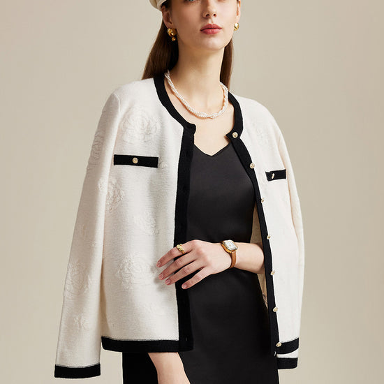 COMOBOCA White 100% Wool Women's Contrast Trim Floral Embroidery Cardigan