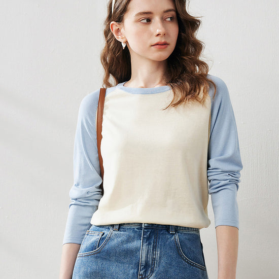 COMOBOCA Light Blue Women's Colorblock Raglan Round Neck Sweater