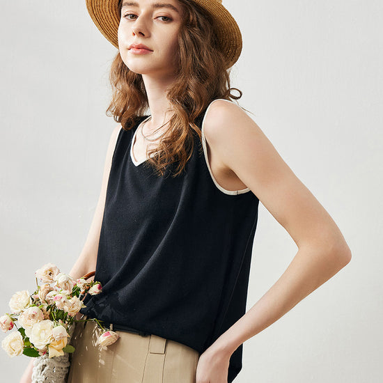 COMOBOCA Women's V-Neck Contrast Trim Tank Top