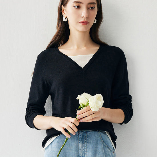 COMOBOCA BLACK Women's V-Neck Layered Knit Sweater