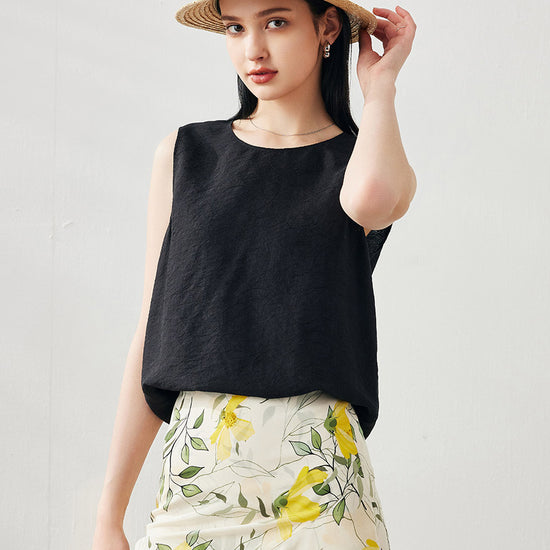 COMOBOCA Black Women's Textured Back Keyhole Tank Top