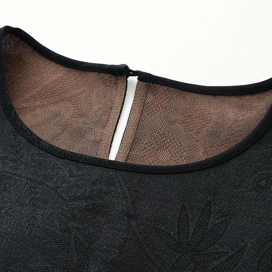 COMOBOCA Women's Dual Color T-Shirt with Textured Floral