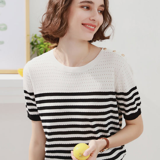 COMOBOCA Women's Striped Knit T-Shirt