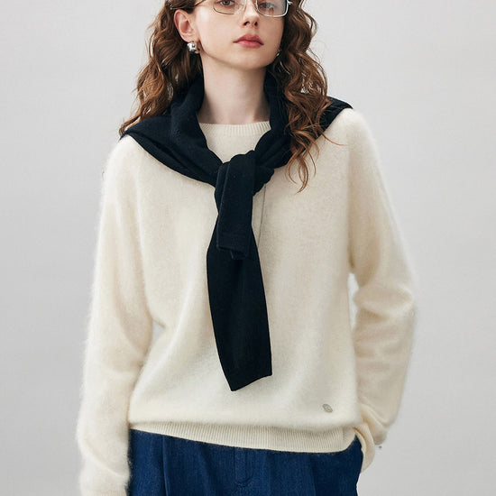 COMOBOCA Beige Women's Wool Seamless Brushed Knit Sweater