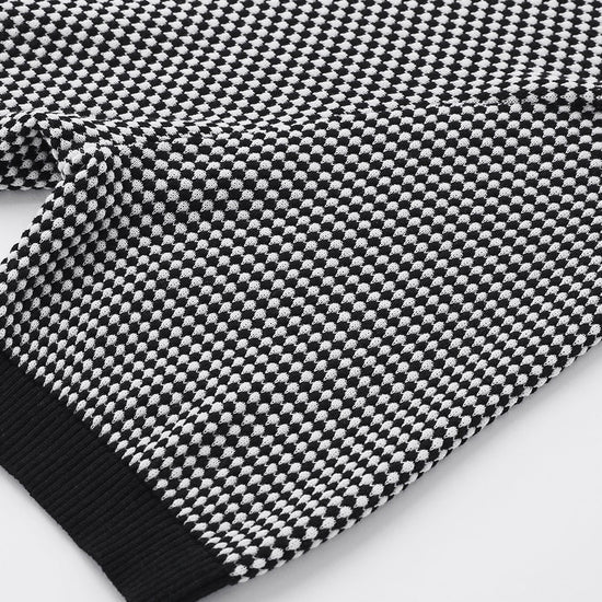 COMOBOCA Women's Houndstooth Pattern Knit T-Shirt