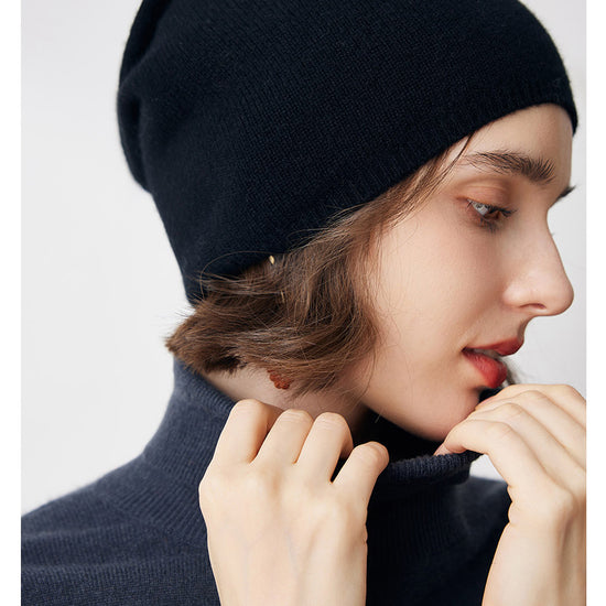 COMOBOCA Black 100% Cashmere Classic Slouchy Beanie