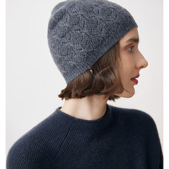 COMOBOCA Gray 100% Cashmere Luxurious Knit Beanie