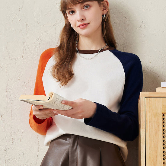 COMOBOCA Navy Blue 100% Wool Women's Color Block Knit Sweater