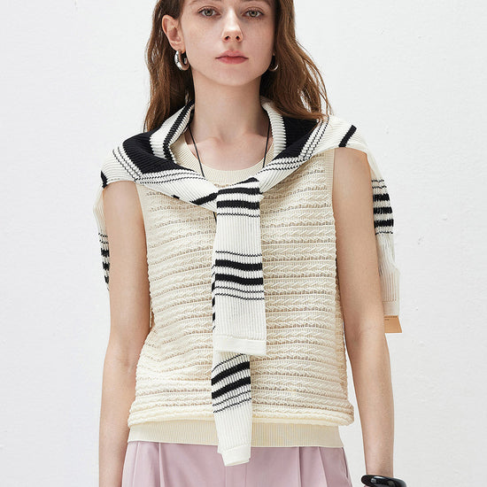 COMOBOCA Cream Women's Textured Openwork Knit Sweater Vest