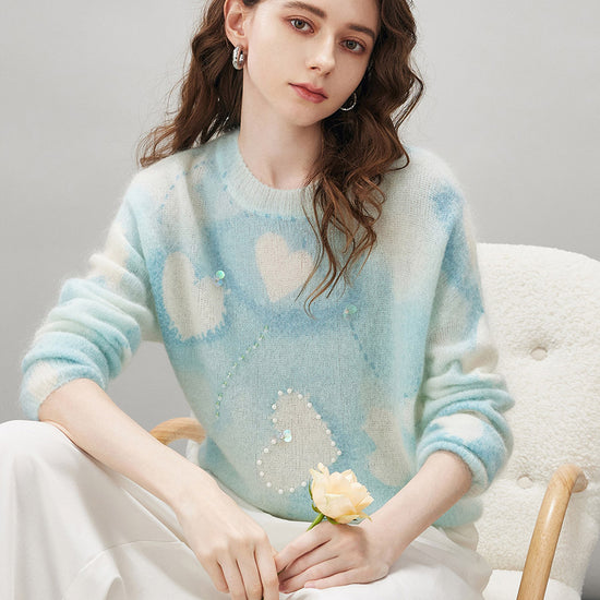 COMOBOCA Women's Heart Printed Round Neck Sweater