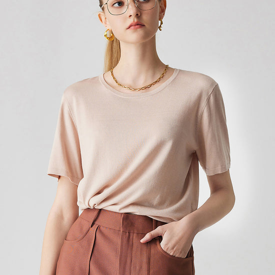 COMOBOCA Sand pink Women's Essential Round Neck Knit T-Shirt