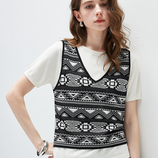 COMOBOCA Women's 2-in-1 Geometric Knit Top