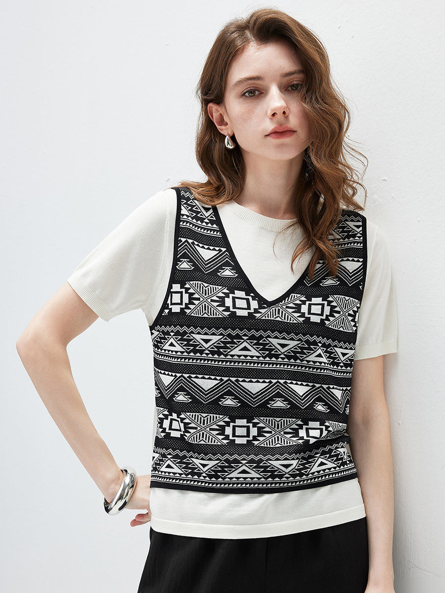 COMOBOCA Women's 2-in-1 Geometric Knit Top