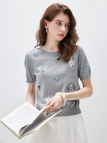 COMOBOCA Gray Women's Knit Top with Porcelain Embroidery