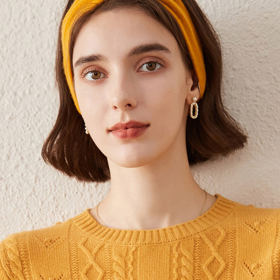 COMOBOCA 100% Cashmere Cozy Knitted Twist Headband