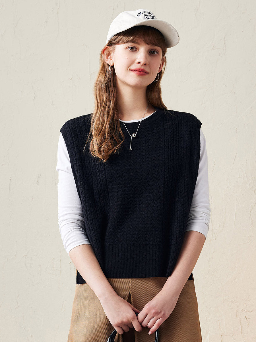 COMOBOCA Black 100% Wool Women's Knit Sleeveless Sweater Vest