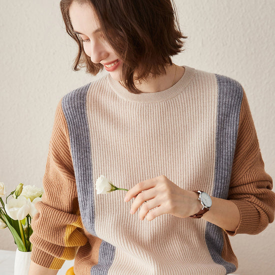 COMOBOCA 100% Cashmere Women's Crew Neck Fish Scale Inlay Sweater