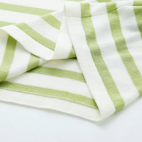 COMOBOCA Women's Striped Long Sleeve V-Neck T-Shirt