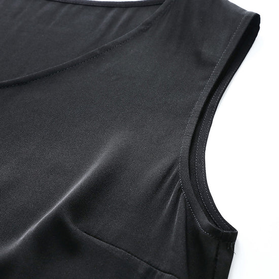 COMOBOCA Women's Chic Lace-Trimmed V-Neck Tank Top