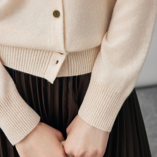 COMOBOCA 100% Cashmere Women's Turtleneck Button Front Knit Cardigan