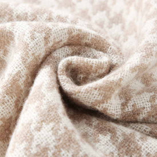 COMOBOCA 100% Cashmere Houndstooth Patterned Scarf