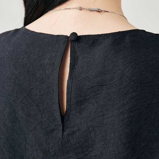 COMOBOCA Women's Textured Back Keyhole Tank Top