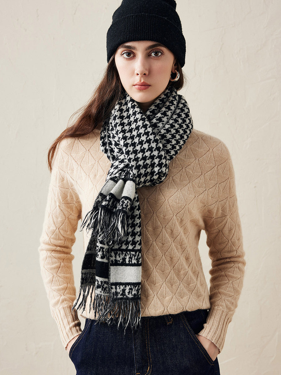 COMOBOCA Black 100% Cashmere Houndstooth Patterned Scarf