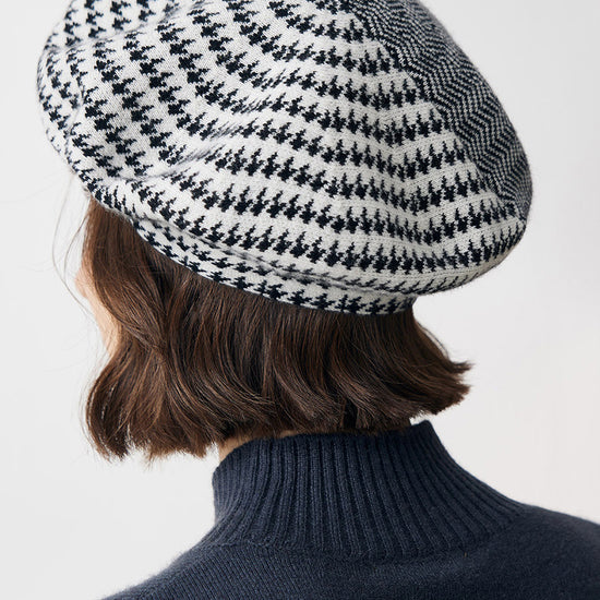 COMOBOCA 100% Cashmere Elegant Houndstooth Knit Beret